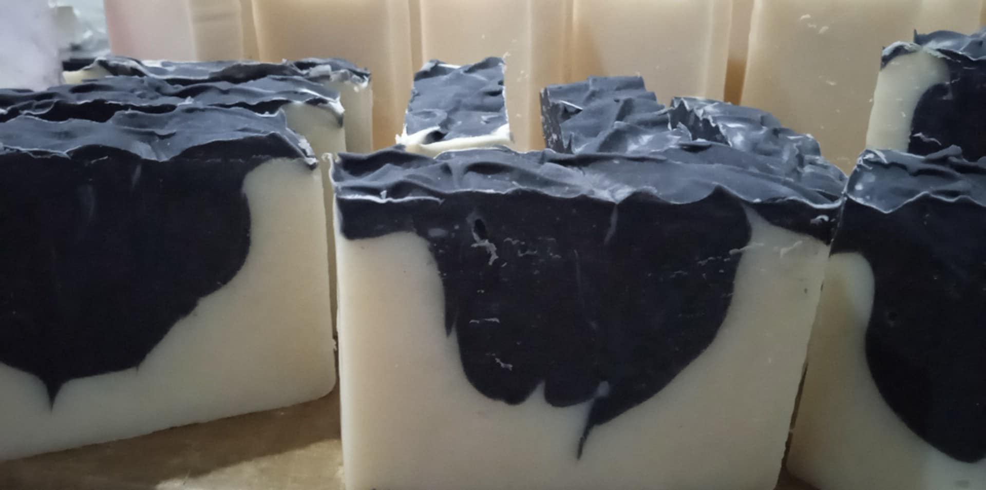 Savon charbon  صابون الفحم