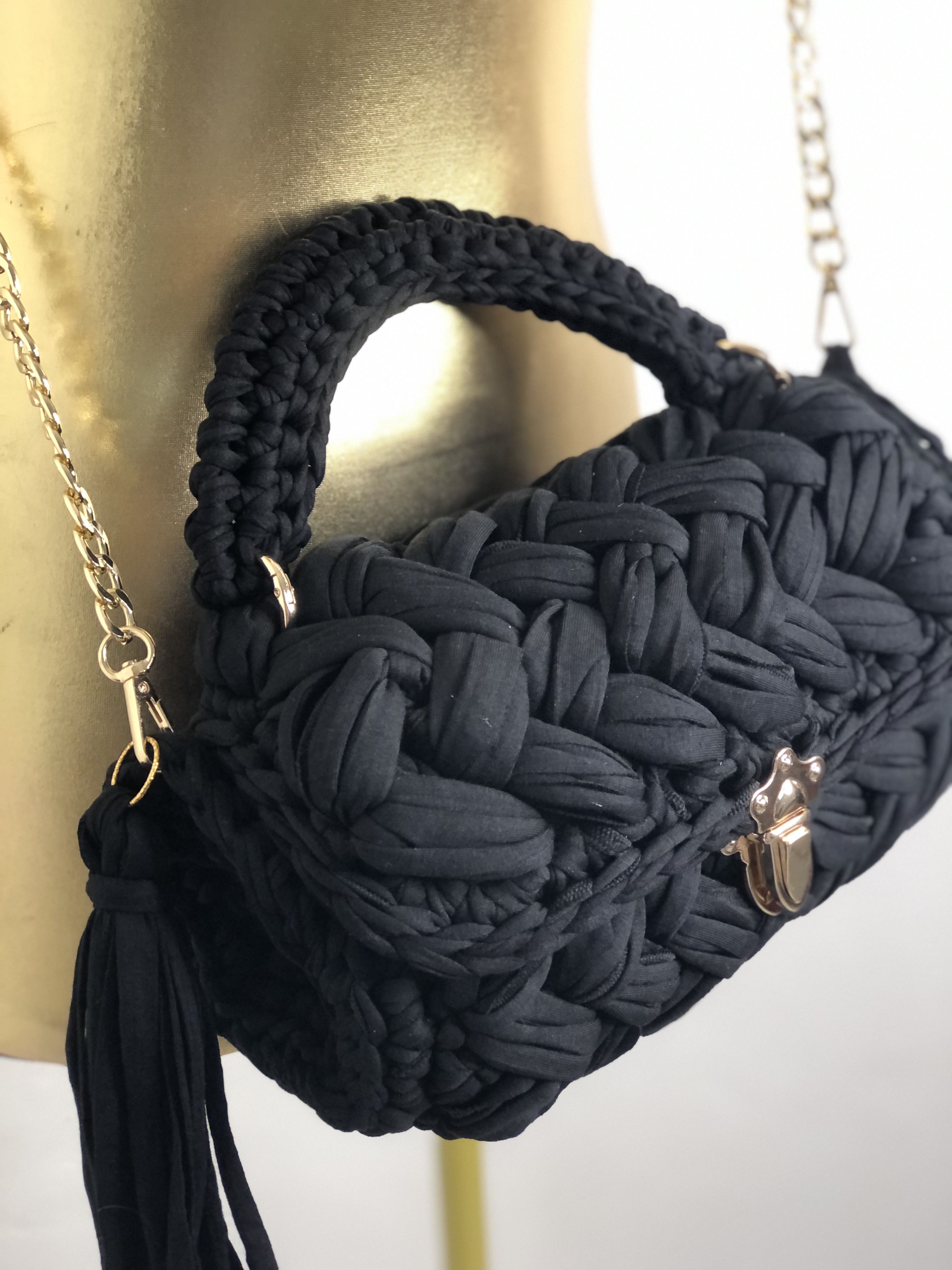 Sac en perle et en crochet 